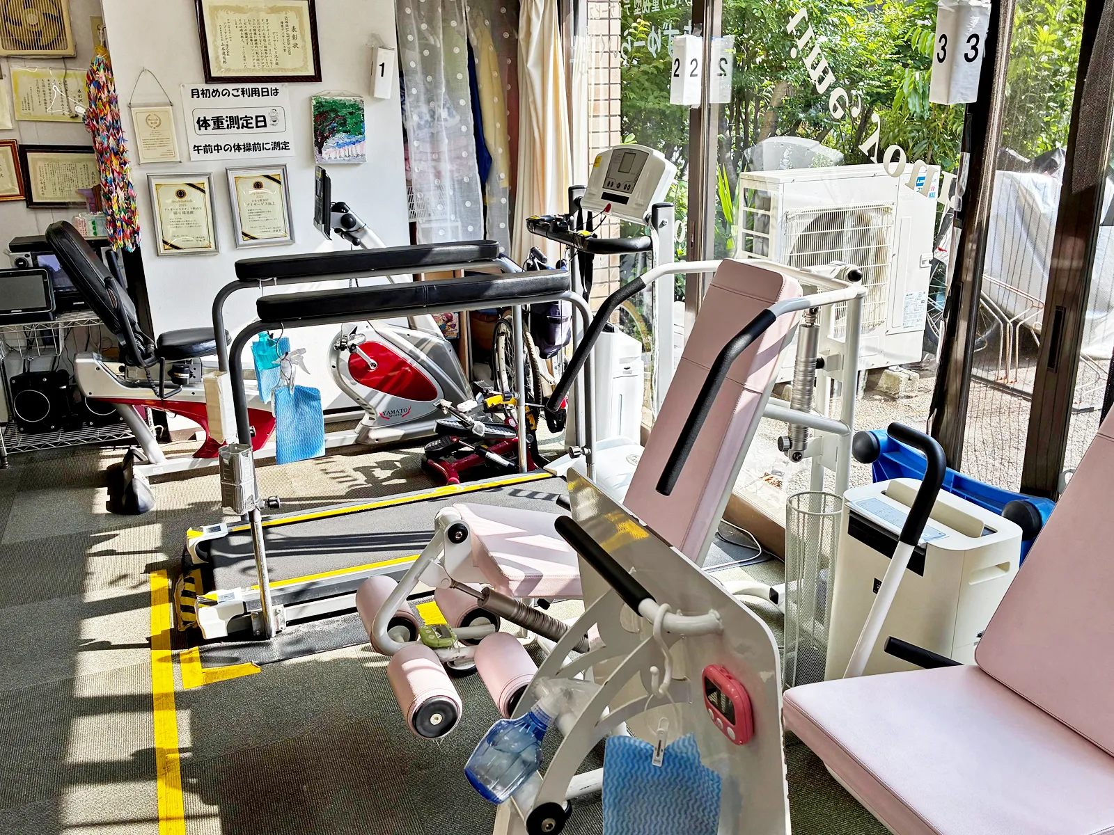 あずゆーらいく池上の機能訓練の様子