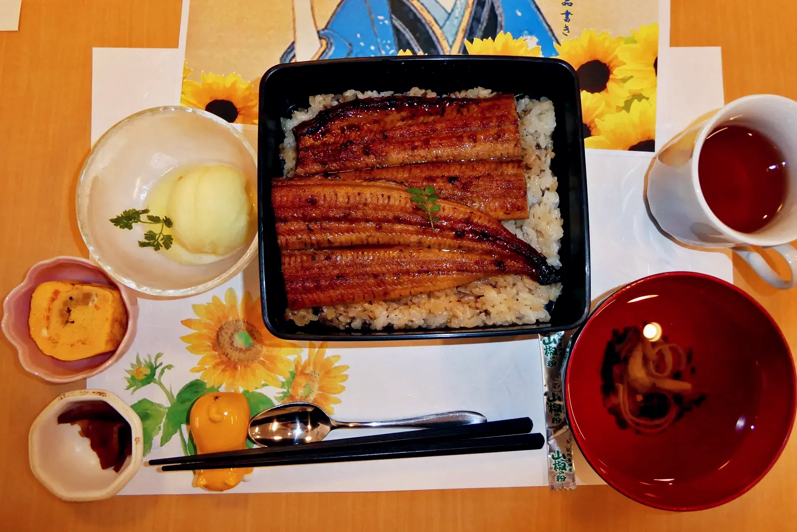 あずゆーらいく自由が丘の食事の様子